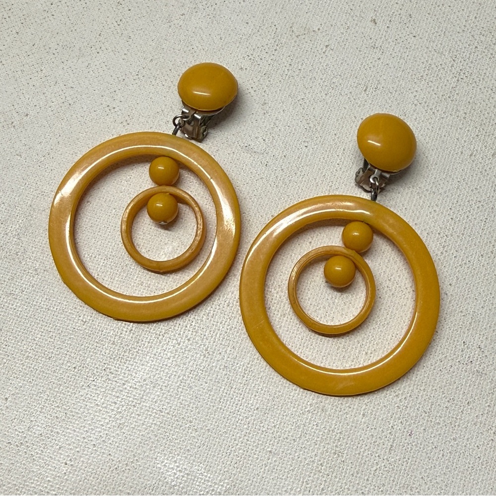 Vintage Butterscotch Early Plastic Hoop Dangle Clip On Earrings 2.5" Art Deco